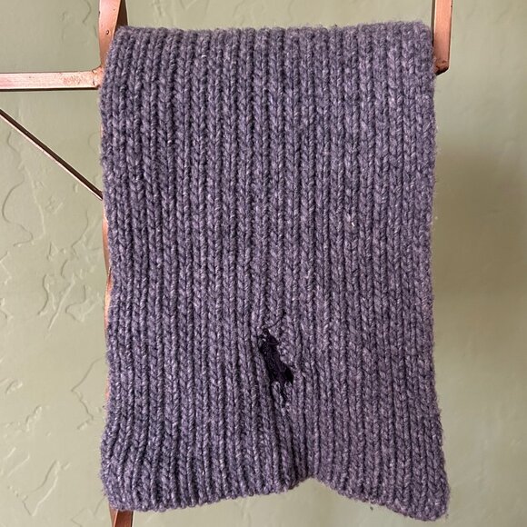 Ralph Lauren Lambswool & Cashmere Knit Scarf – Dark Gray w/ Blue Polo Logo - Picture 3 of 3